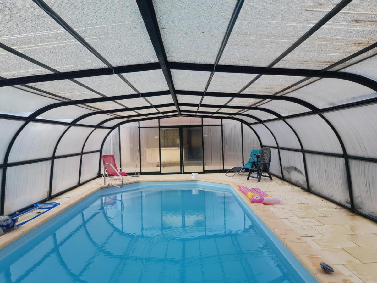 Maison A La Campagne Avec Piscine Flayat Exteriör bild