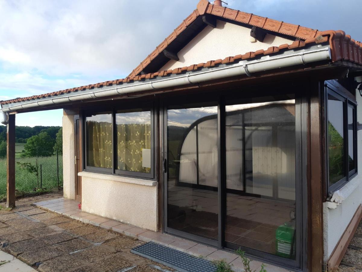 Maison A La Campagne Avec Piscine Flayat Exteriör bild